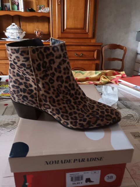 bottines femme poiture 38 neuf 50 Grand-Camp (27)