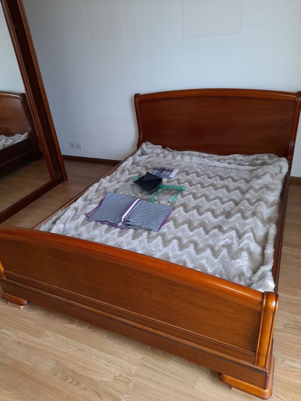 Chambre armoire et lit Meubles