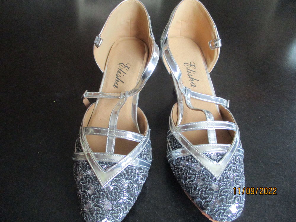 CHAUSSURES DE DANSE Chaussures