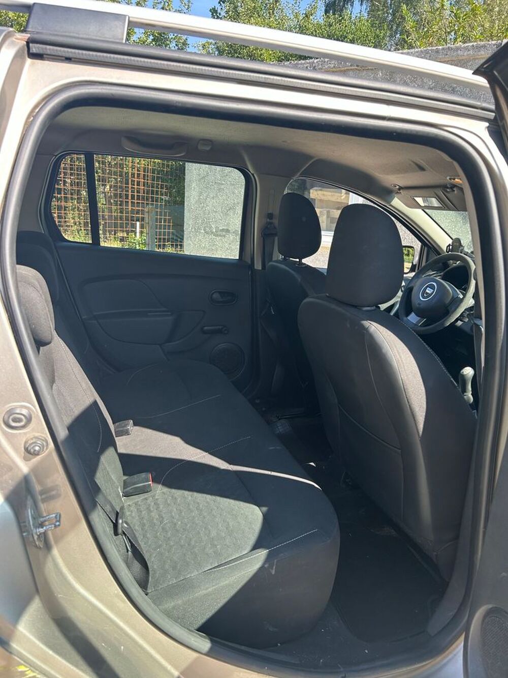 Logan 1.5 dCi 90 eco2 Laur&eacute;ate Euro 5 2014 occasion 72000 Le Mans