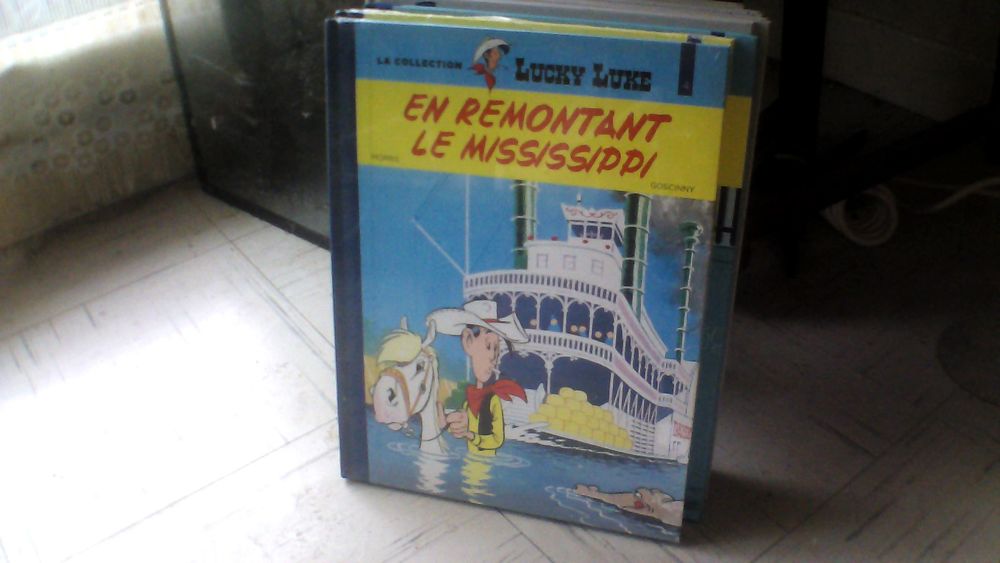 60 BD DE LUCKY LUKE Livres et BD