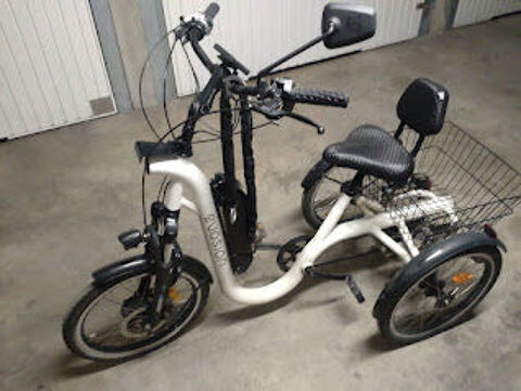 VELO A 3 ROUESTRICYCLE ADULTE ASSISTANCE ELECTRIQUE
1200 Marsillargues (34)