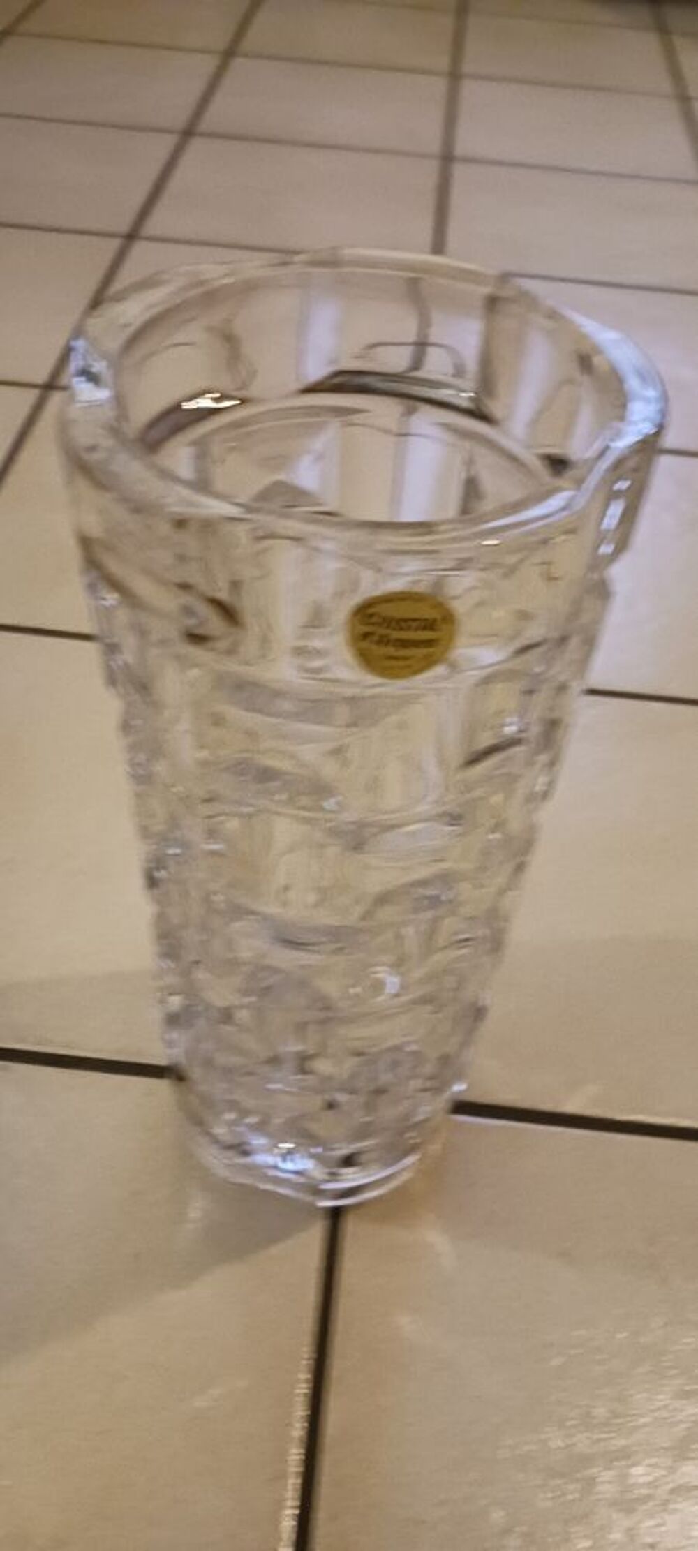 VASE EN VERRE DE CRISTAL D' ARQUE TRANSPARENT. Décoration