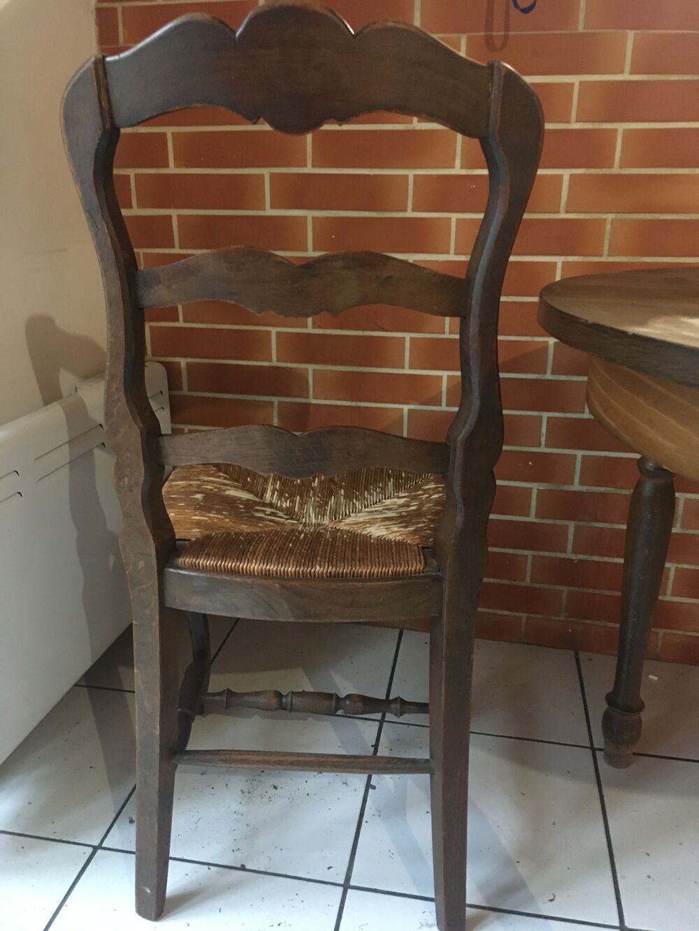 Table ronde avec 2 chaises Meubles