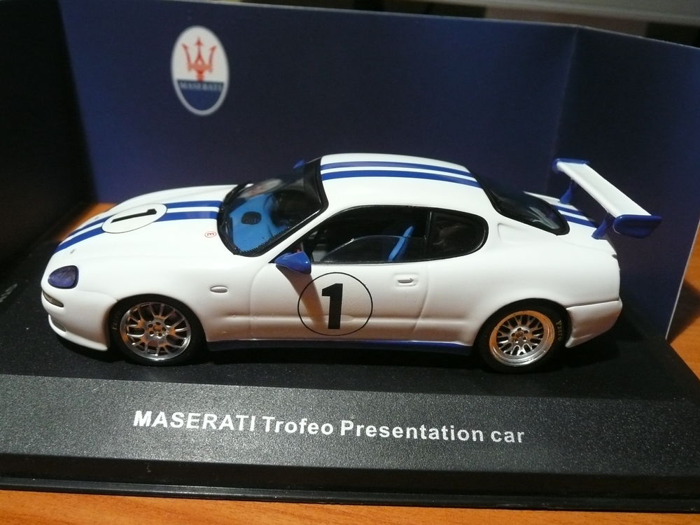 Voiture miniature 1/43 Maserati Trof&eacute;o Pr&eacute;sentation Car 