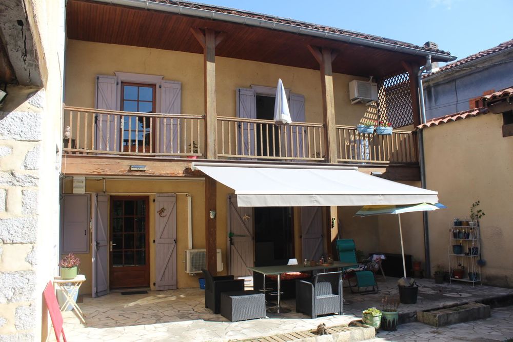 Vente Maison Maison d'habitation T5 / dépendances /  local commercial /  cœur de Montréjeau Montréjeau