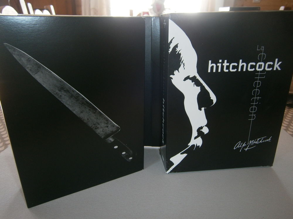 Coffret universal neuf "Alfred HITCHCOCK" DVD et blu-ray
