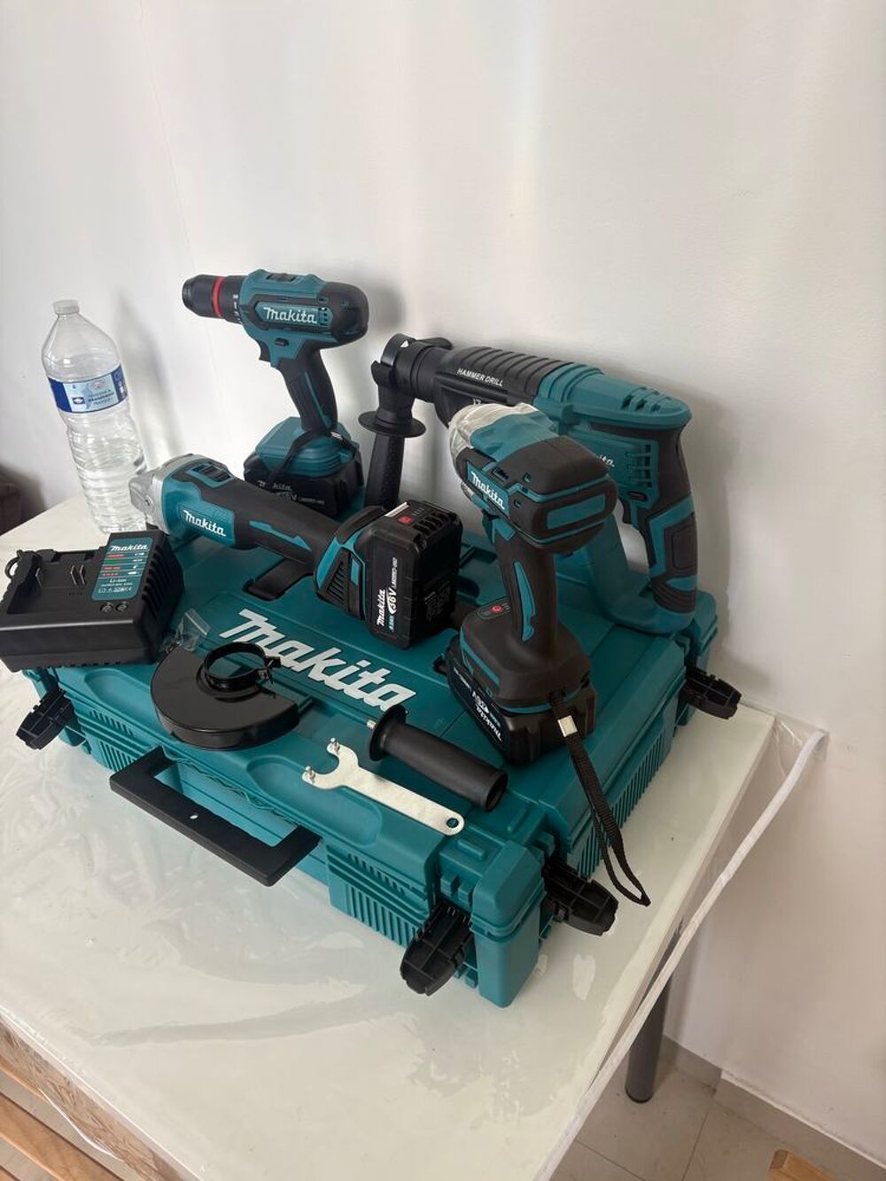 Makita kit 4en1 36v 8ah Bricolage