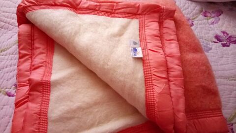couverture 100 %pure laine 240/260 cm 70 Breuillet (17)