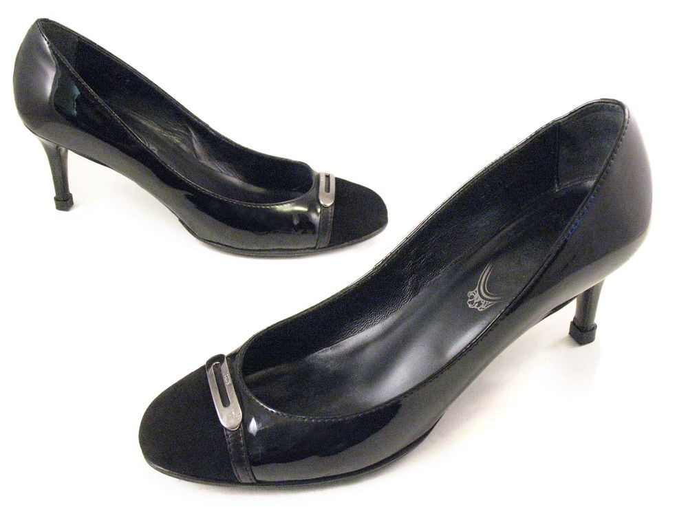 ESCARPINS TOD'S TAILLE 37,5
Chaussures