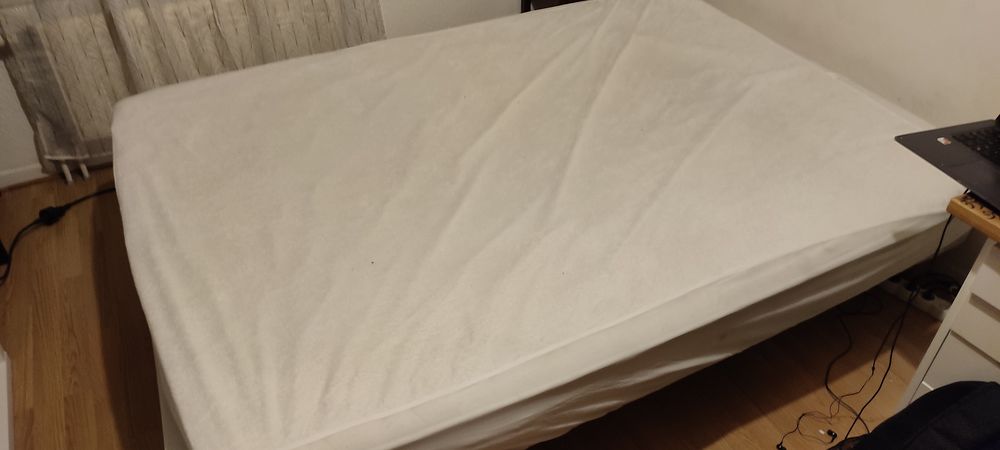 Matelas 140*190 + sommier Meubles