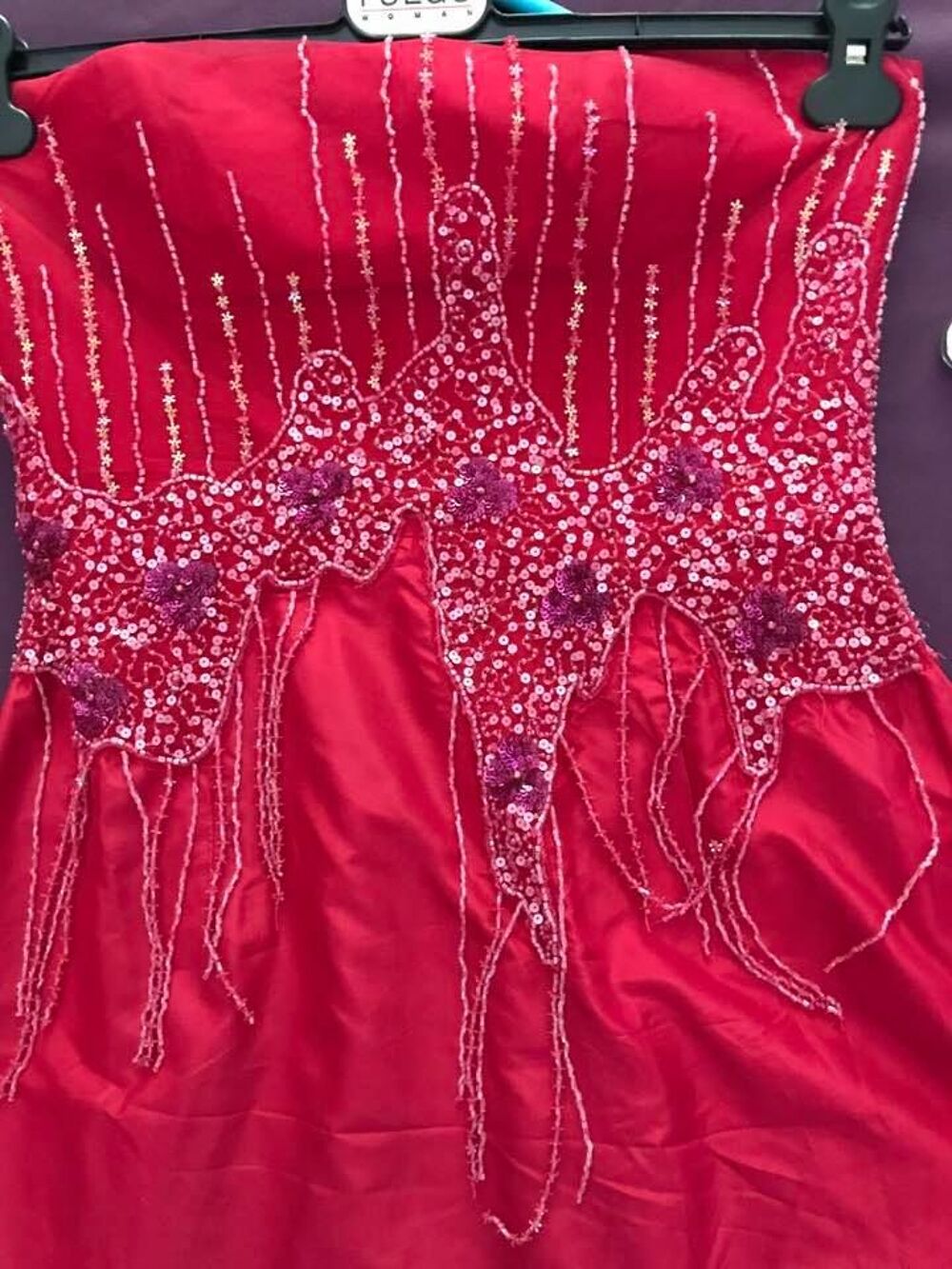 ROBE EN SOIE ROUGE Vêtements
