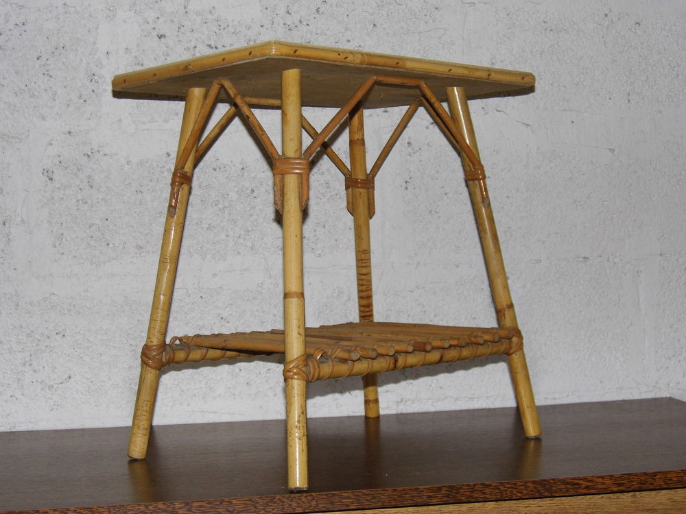 Table vintage rotin porte revues bambou table salon sellette ann&eacute;es 60 Meubles