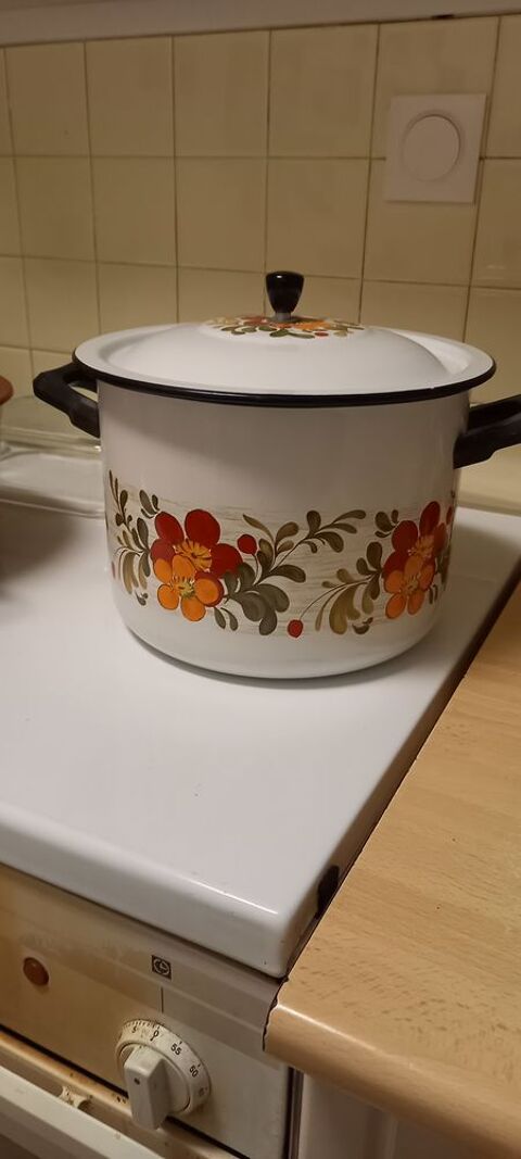 Faitout casserole �maill� d�cor � fleurs 15 Versailles (78)