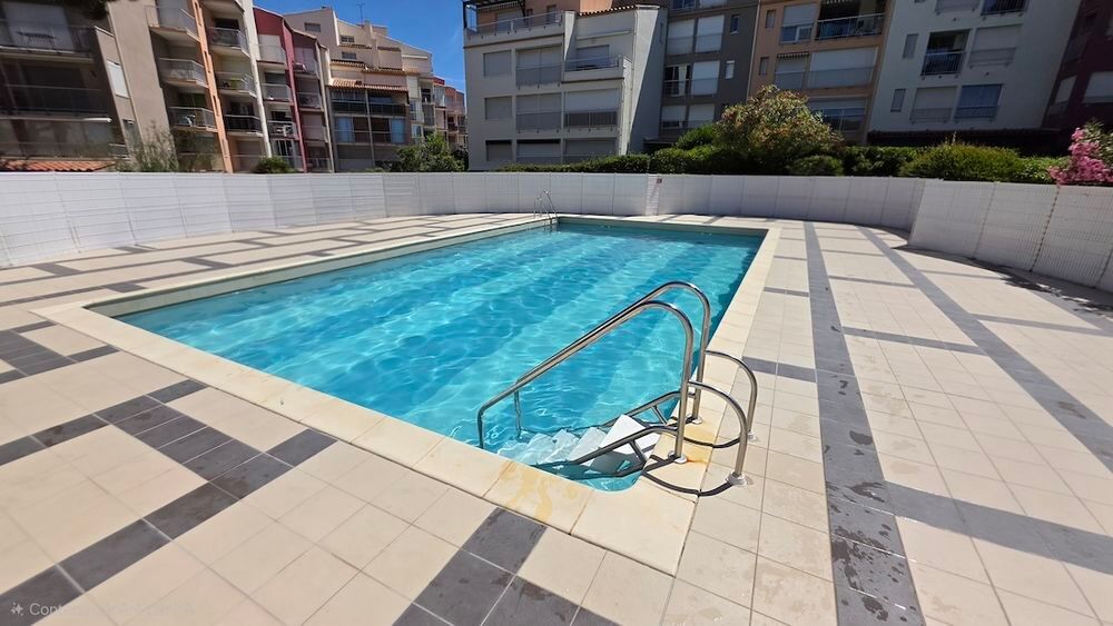 Vente Appartement LE CAP D'AGDE: PORT vue bateaux STUDIO-CABINE rénové, CAVE /Piscine Le cap d agde