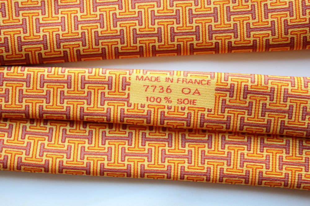 Cravate soie orange H HERMES Bijoux et montres