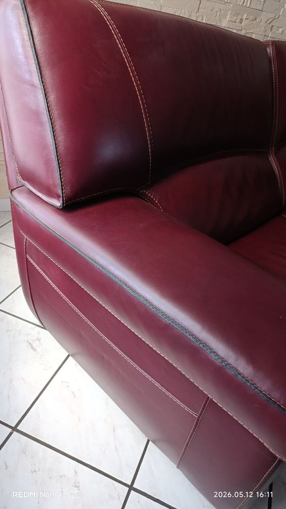 Canap&eacute; cuir 2 places et fauteuil Meubles