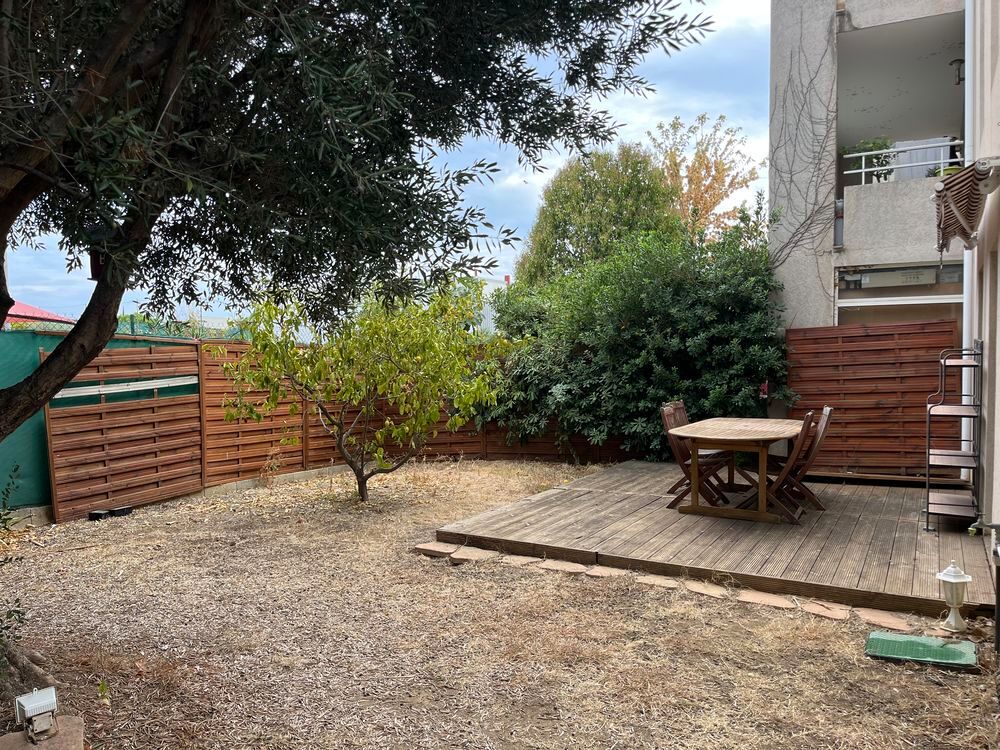 Vente Appartement Appartement 3 pièces jardin privatif parkings cave piscine Saint-laurent-du-var