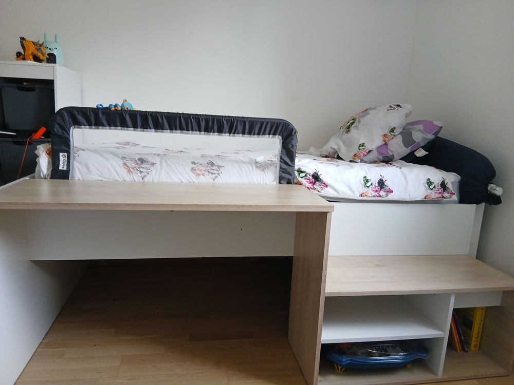 Lit combiner enfant mixte 
Comme neuf.
Mobilier enfants