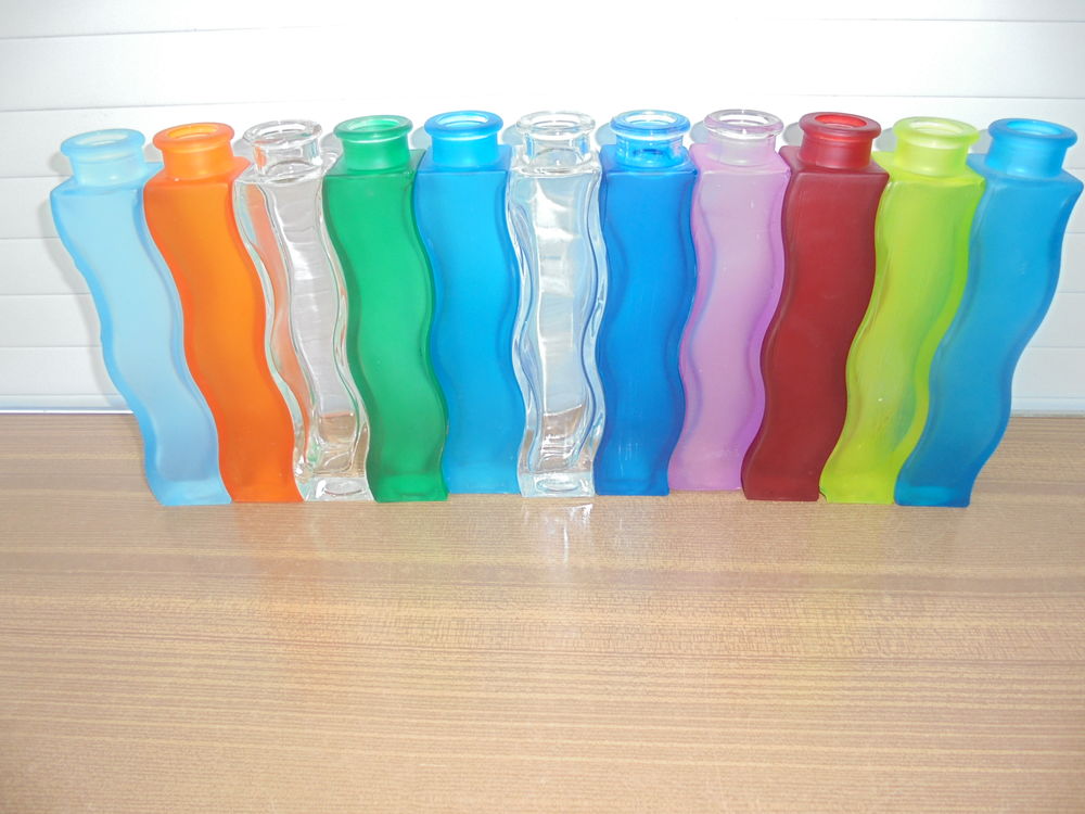 Lot de 11 vases du mod&egrave;le iconique skamt d'ik&eacute;a ann&eacute;es 90 Décoration