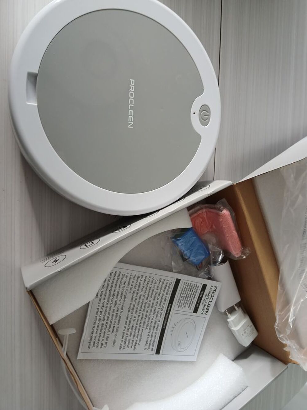 Robot aspirateur Procleen - YC 502 Electroménager