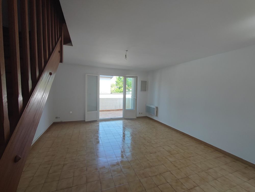 Location Appartement A LOUER 3 PIECES DUPLEX QUARTIER Montpellier