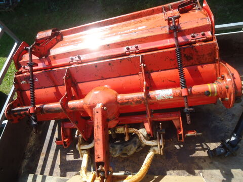 Rotovator 1.40m en tbe pour petit tracteur  890 Pernes (62)