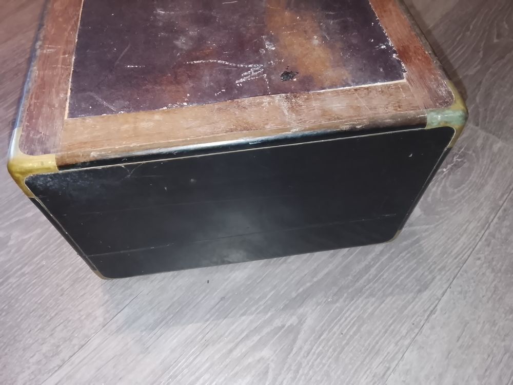 N&eacute;cessaire de toilette dans son coffret Epoque Napol&eacute;on III 