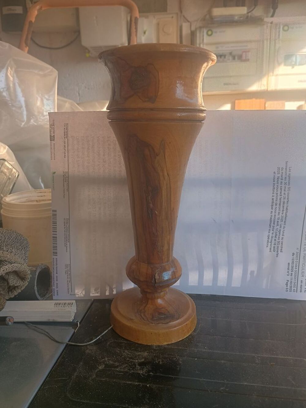 Vase en Bois d'olivier tourn&eacute; Décoration