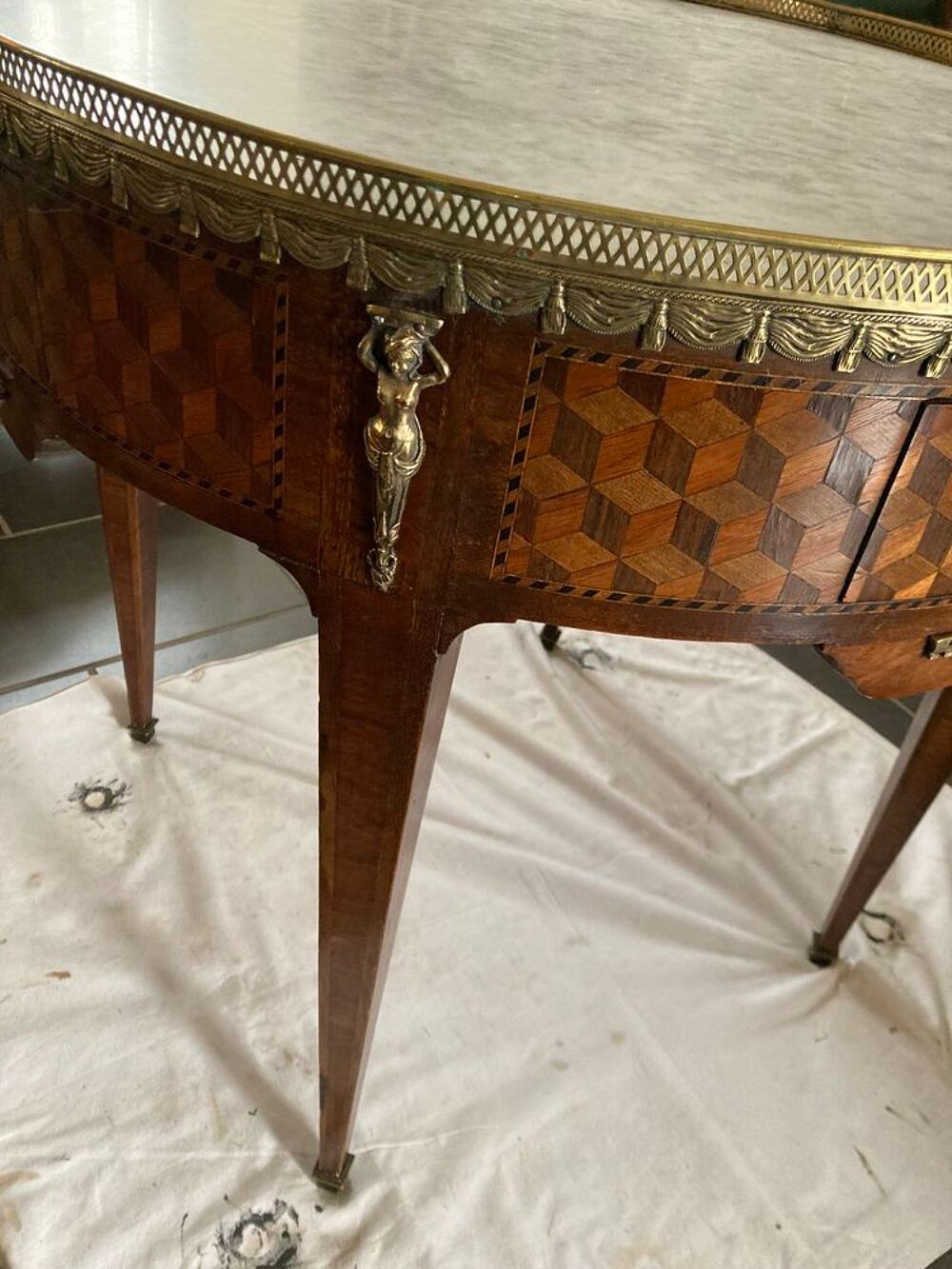 Table bouillotte Meubles
