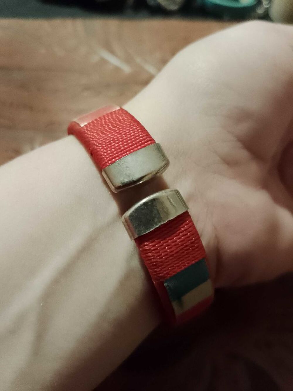 bracelet r&eacute;glable bleu/blanc/rouge France vintage ann&eacute;es 80. Bijoux et montres