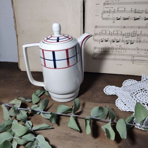 Trs jolie cafetiere basque en faence vintage 24 Bordeaux (33)