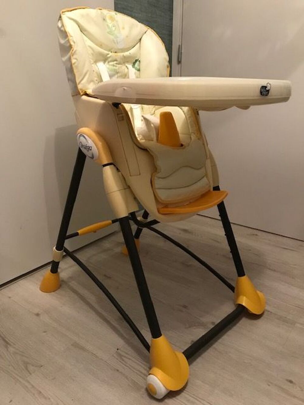 chaise haute Puériculture