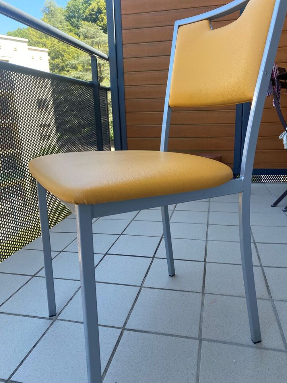 table et 4 chaises BO CONCEPT Meubles