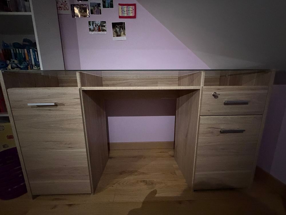 Bureau avec plaque en verre Meubles