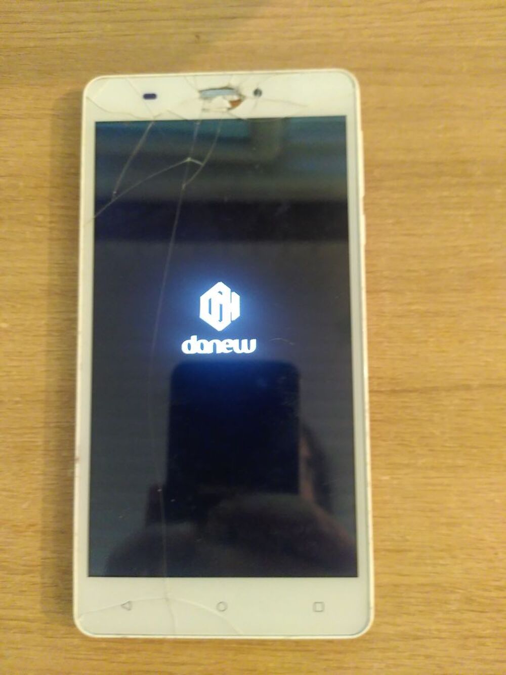 Danew Konnect 350 - Pour pi&egrave;ces Téléphones et tablettes