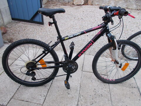 lot de 5 vélos restaure completement vtt =vtc =ville  pliant 10 Neuilly-le-Brignon (37)