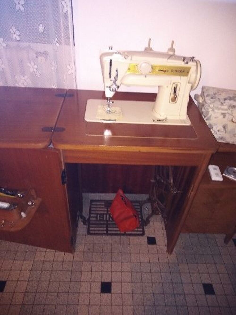 machine &agrave; coudre Meubles