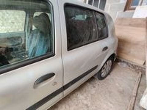 Clio II Clio 1.5 dCi - 80 Initiale 2002 occasion 17380 Tonnay-Boutonne