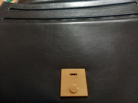 Porte document Vanves (92)