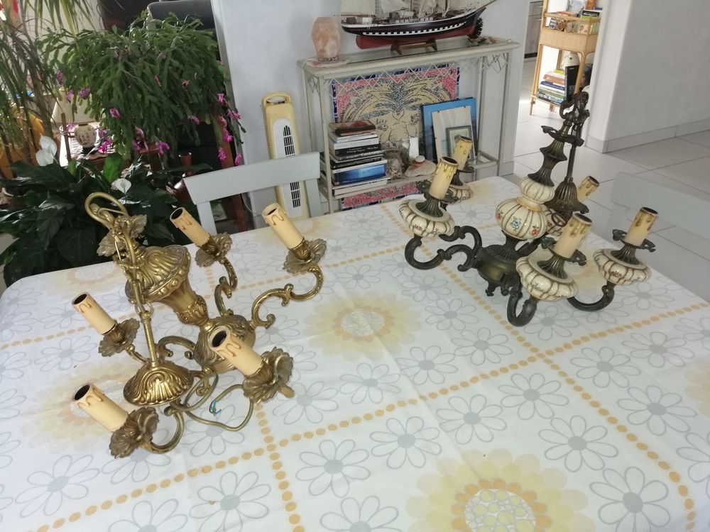 Lot de 2 lustres, ann&eacute;es 80 Décoration