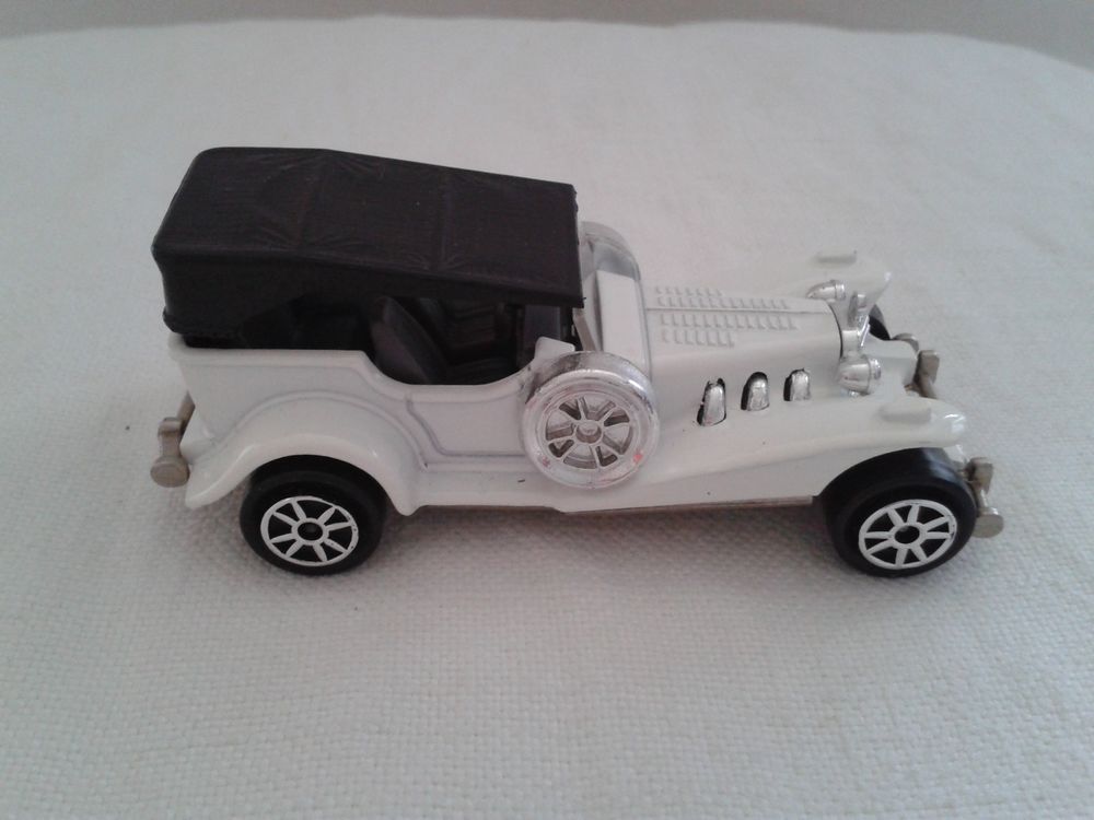 Excalibur neuve MAJORETTE n&deg; 267 