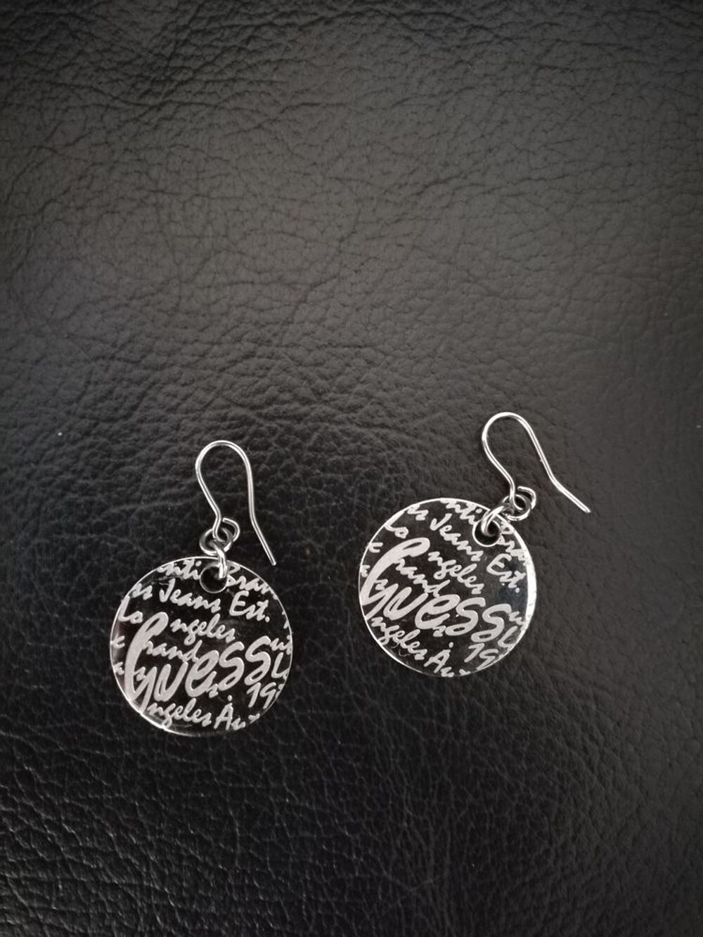 Boucle d'oreille disque m&eacute;tal Guess Bijoux et montres