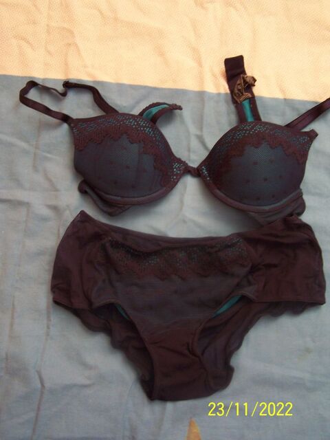 Ensemble soutien gorge & culotte wonderbra 30 Issy-les-Moulineaux (92)