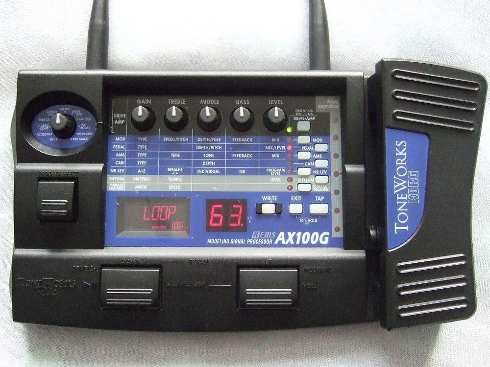 P&eacute;dale multi-effets KORG-AX100G Instruments de musique