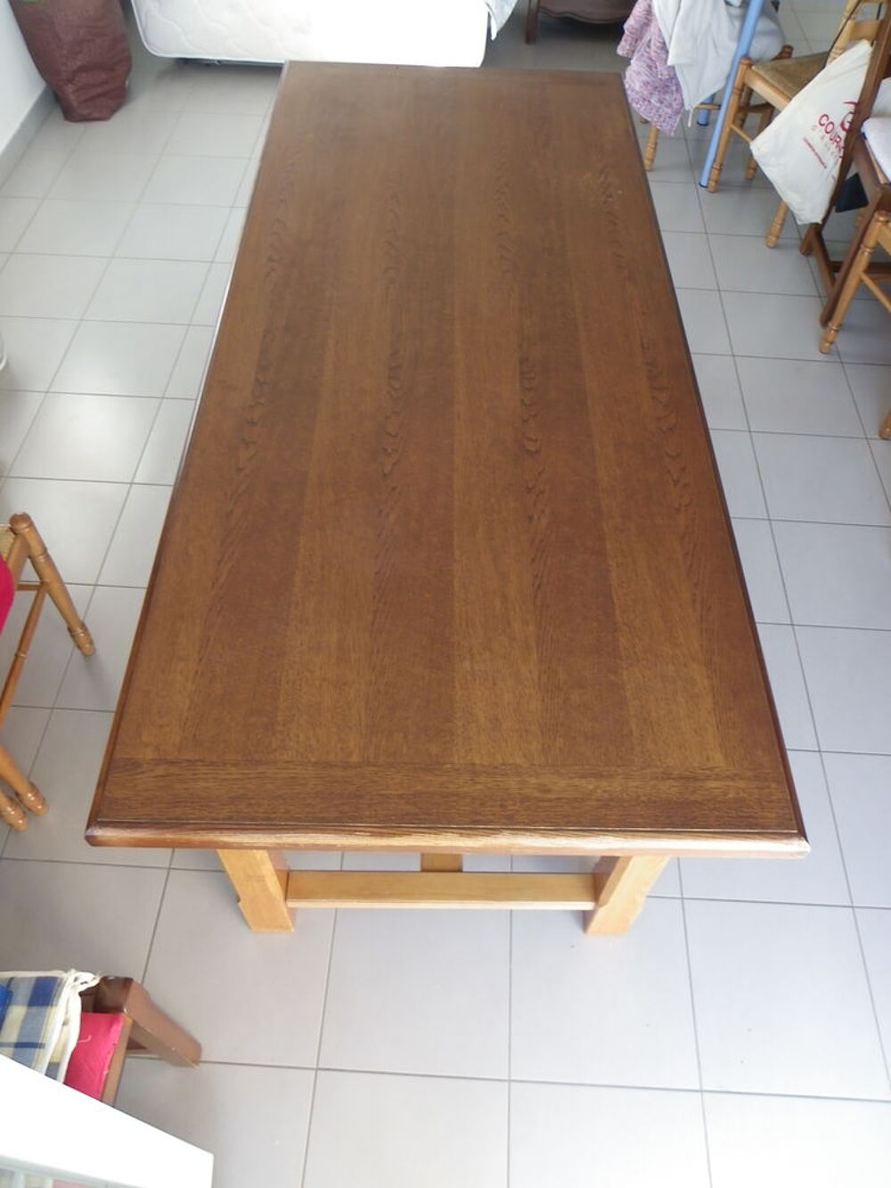 TABLE RECTANGULAIRE ET CHAISE Meubles