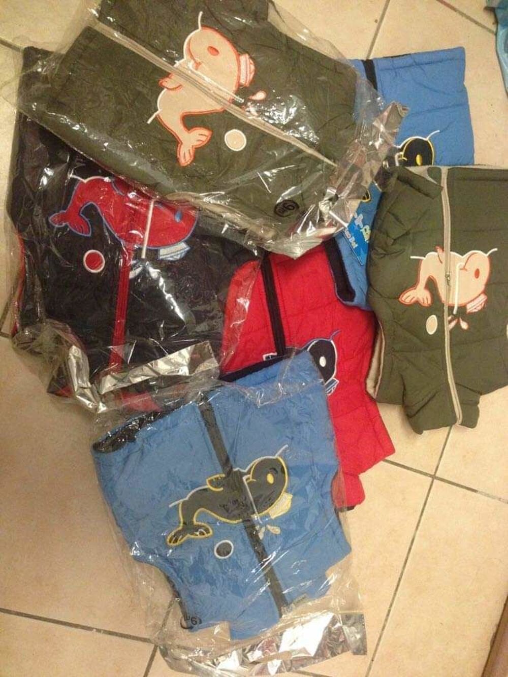 Lot revendeur gilet polaire Vêtements enfants