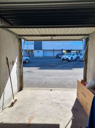  Parking / Garage � vendre 15 m� Puilboreau