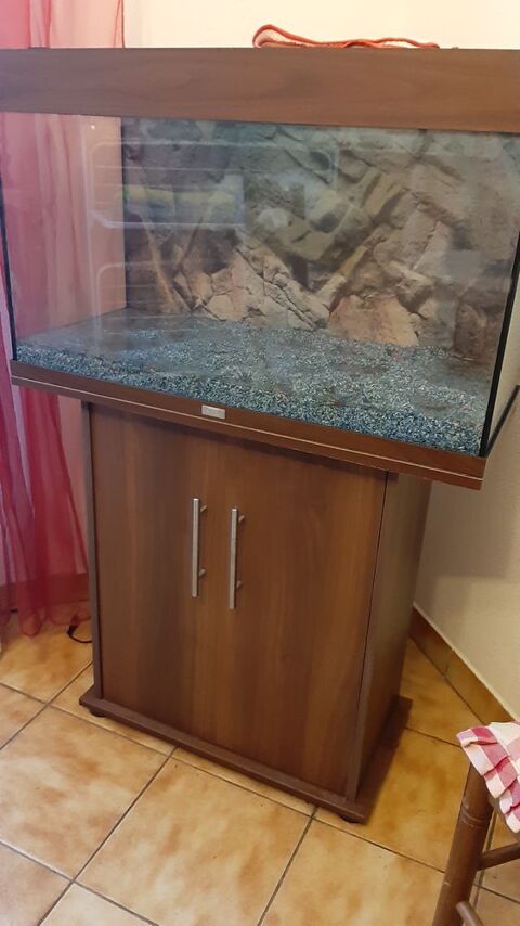 Aquarium 125 litres. 91350 Grigny