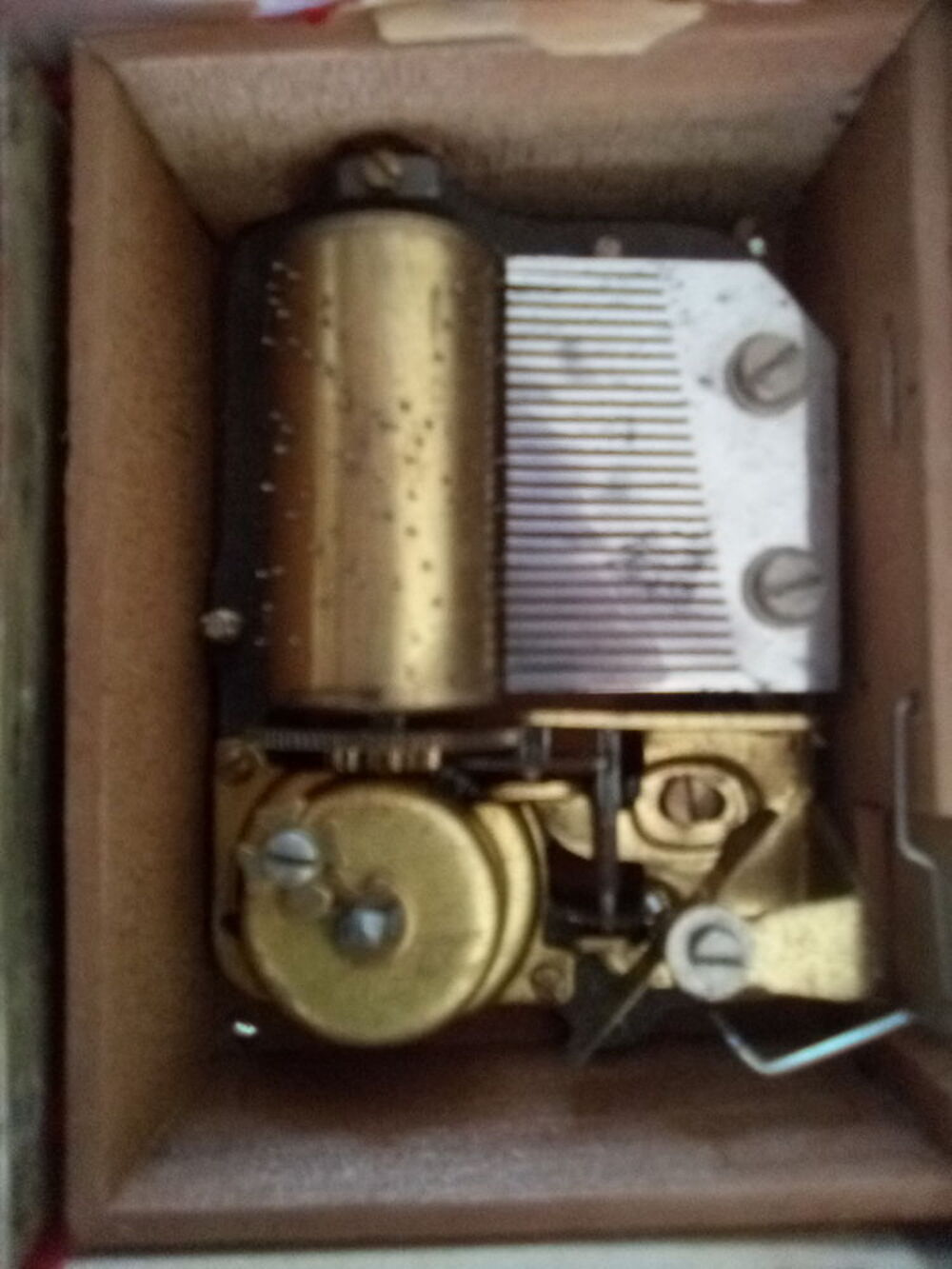 Boite &agrave; musique Instruments de musique